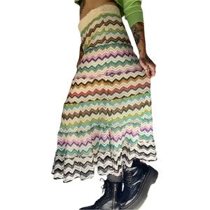 Y2K Rainbow Wavy Mesh Skirt • Size Medium/28-34” waist 💌🌈